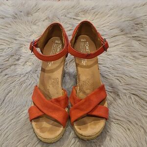 ‎Toms womens sienna red sandal wedges
